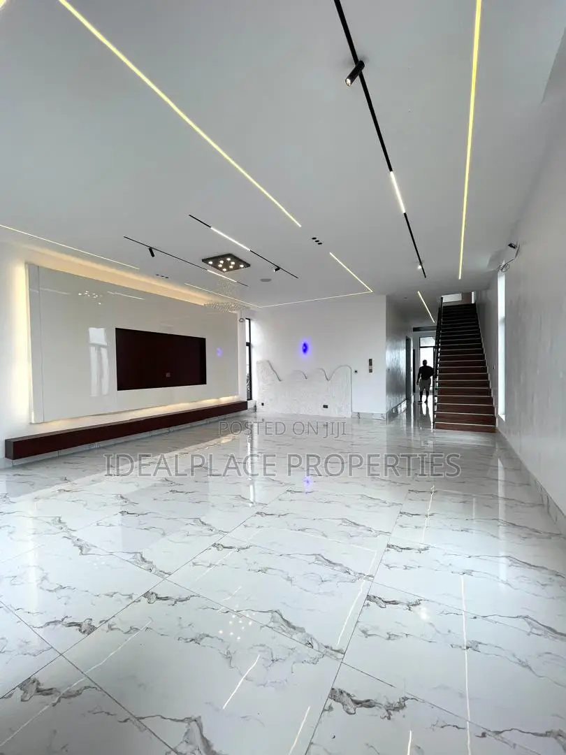 5bdrm Duplex in Ajah for sale