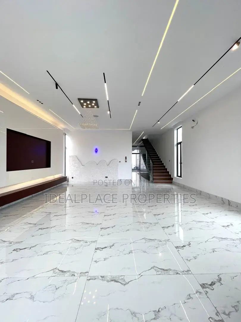 5bdrm Duplex in Ajah for sale