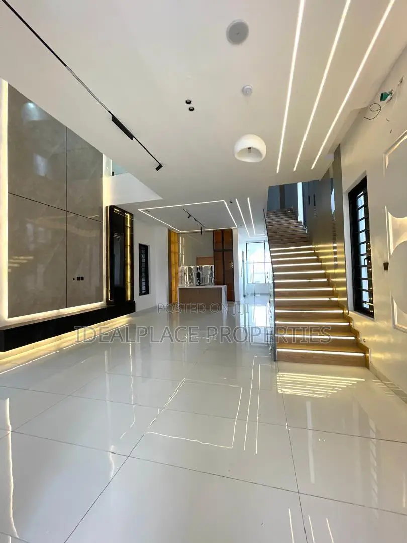 5bdrm Duplex in Ajah for sale