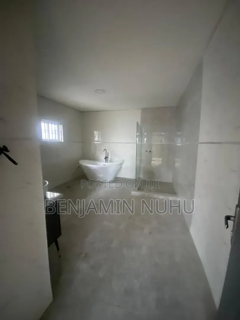 4bdrm Duplex in Off Tf Kuboye Road,, Lekki Phase 1 for rent