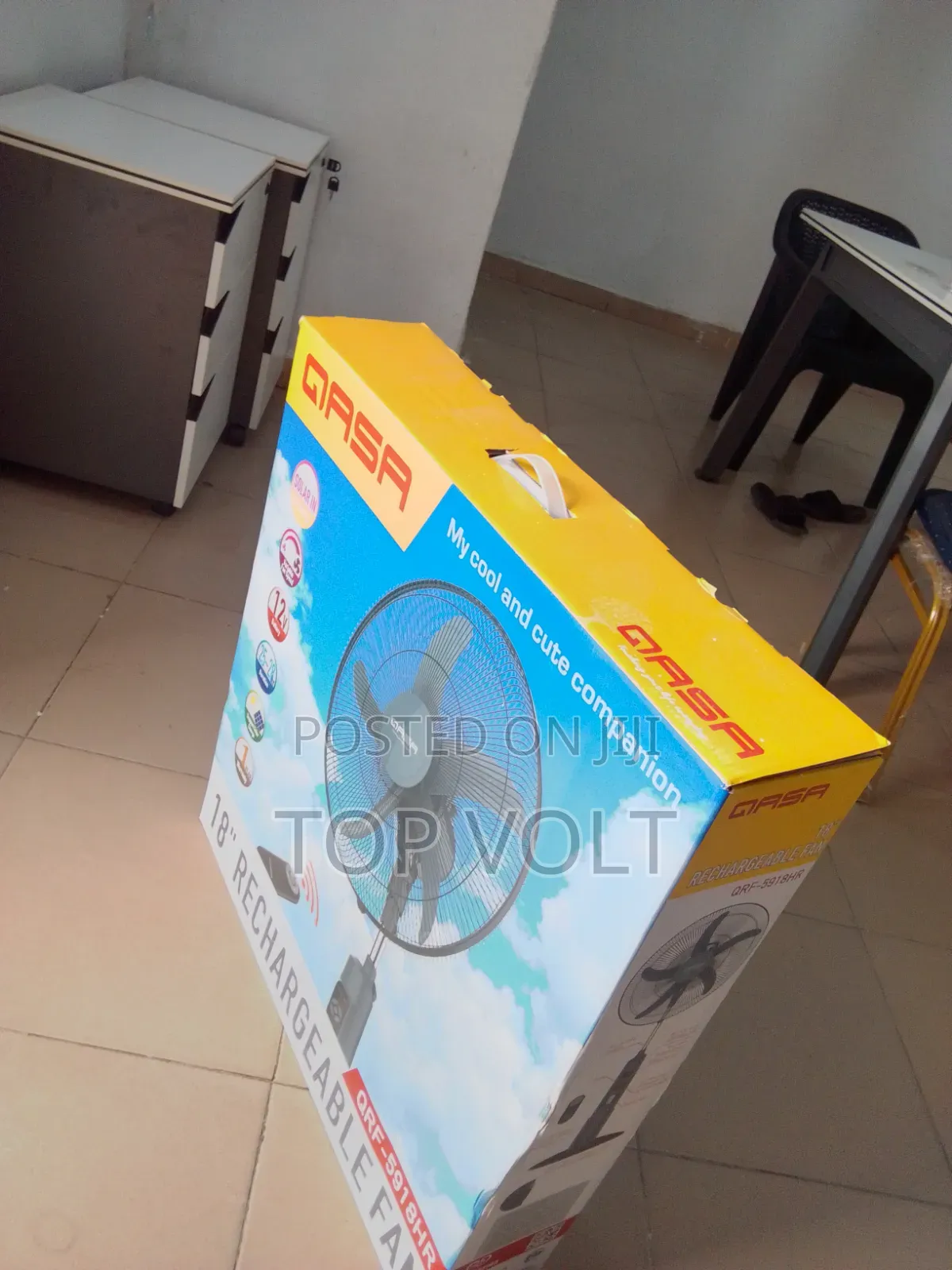 Qasa 18" Rechargeable Fan for Home and Office