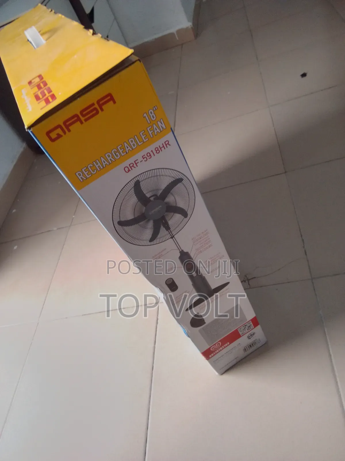 Qasa 18 Inches Standing Rechargeable Electric Fan