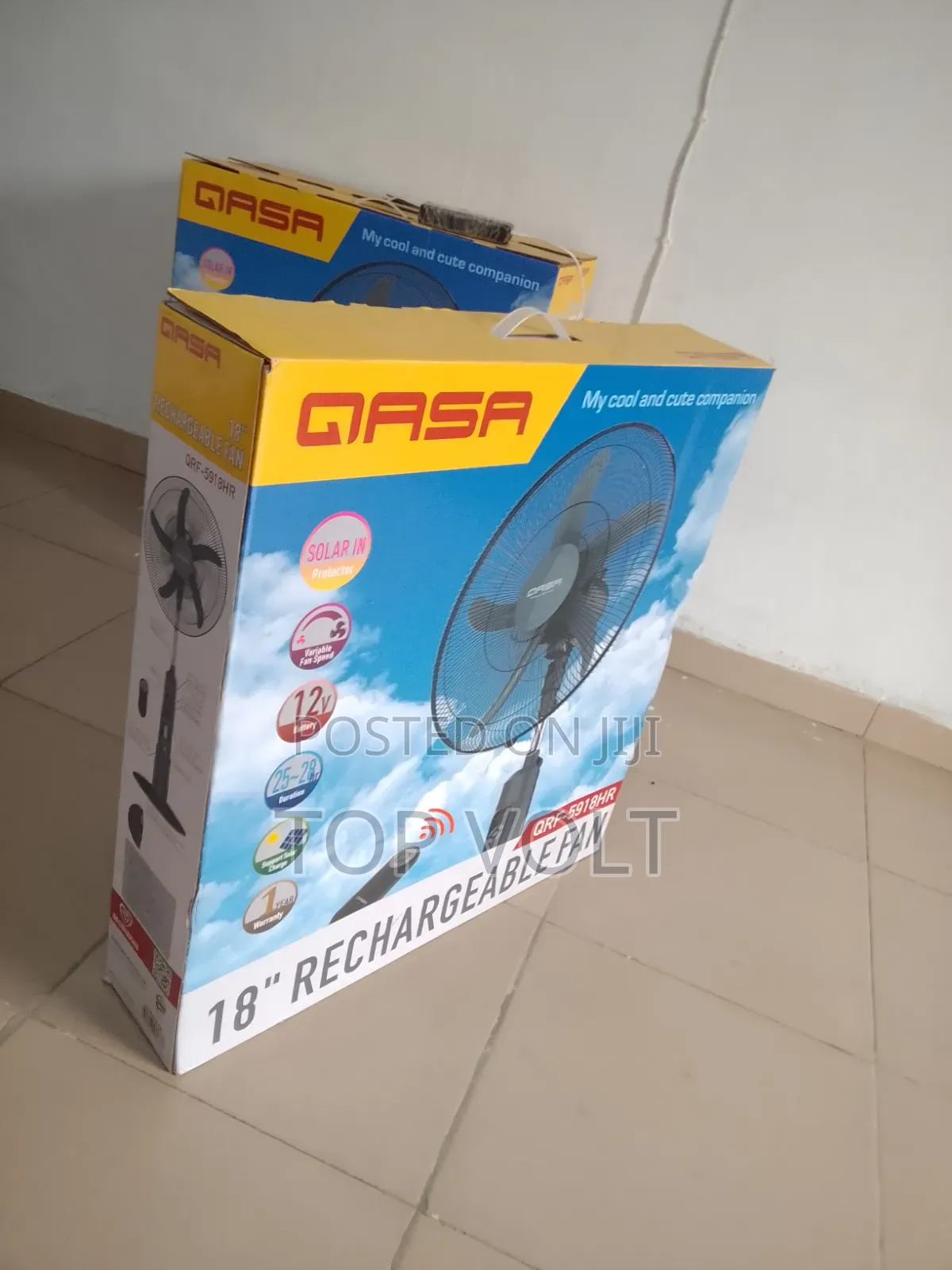 Qasa 18" Rechargeable Fan With USB Charging Port