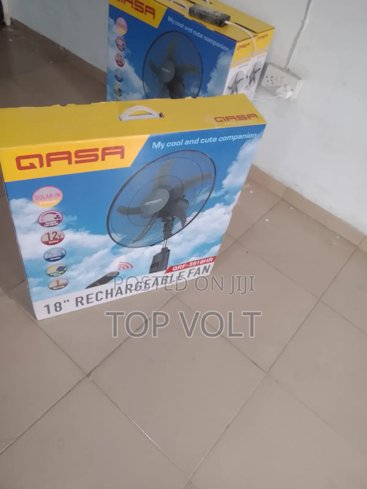 Qasa 18 Inches Rechargeable Fan With Bright LED Light