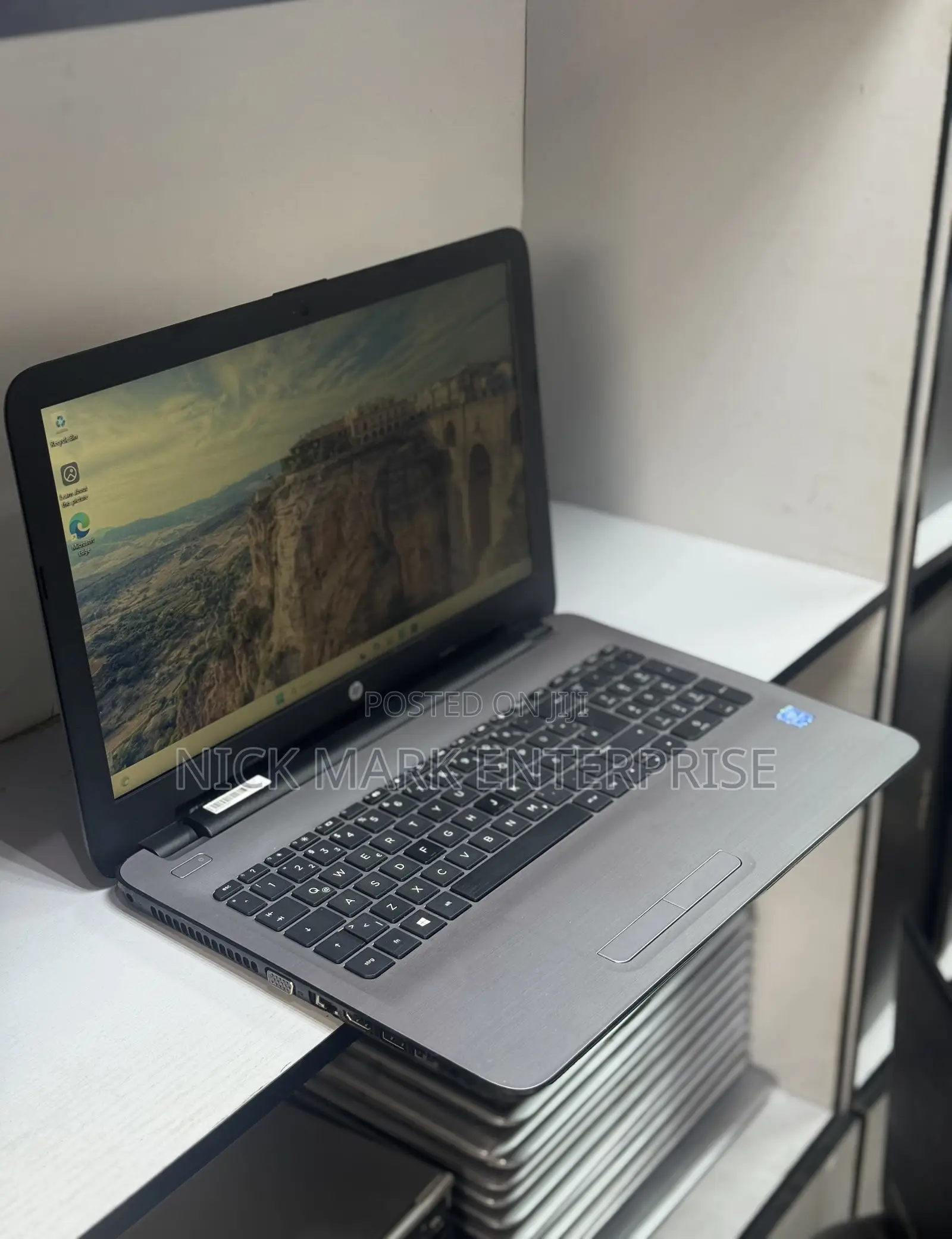Laptop HP 250 G5 8GB Intel SSD 128GB