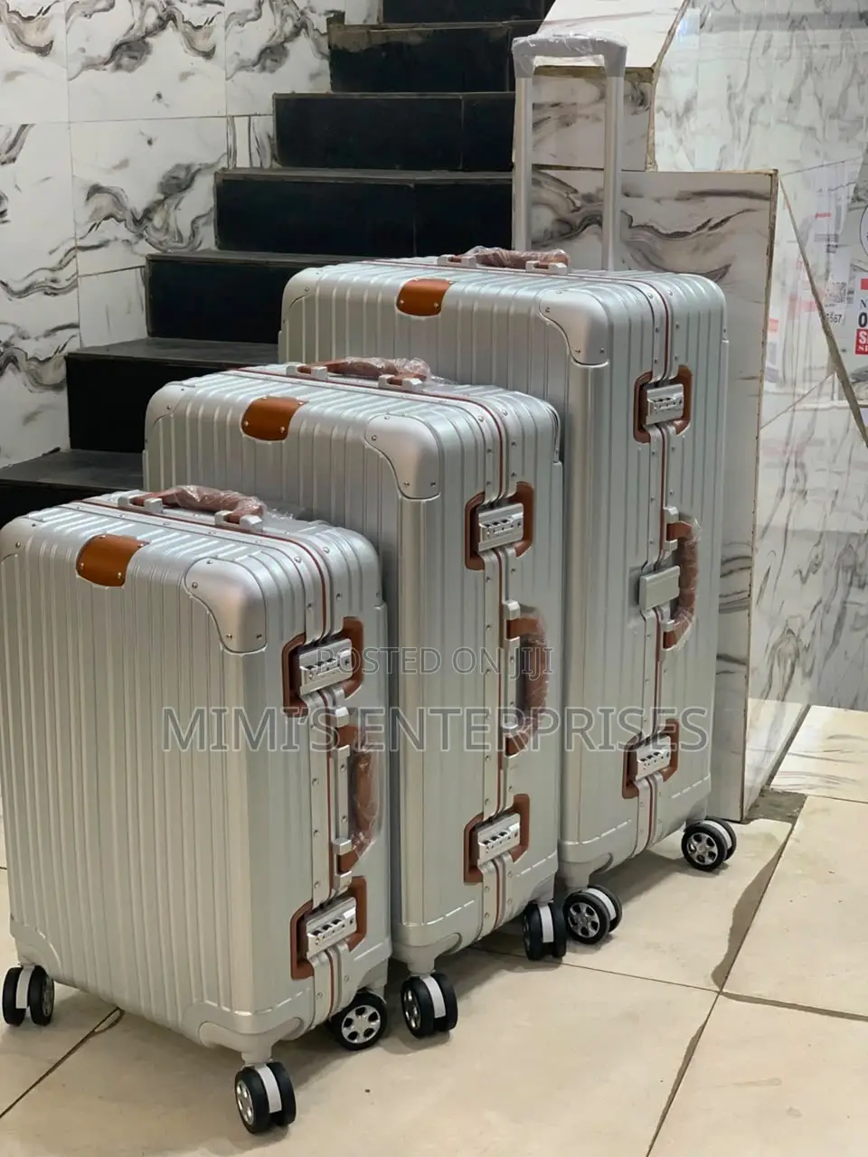 Premium Beautiful Set of Luggage Aluminum
