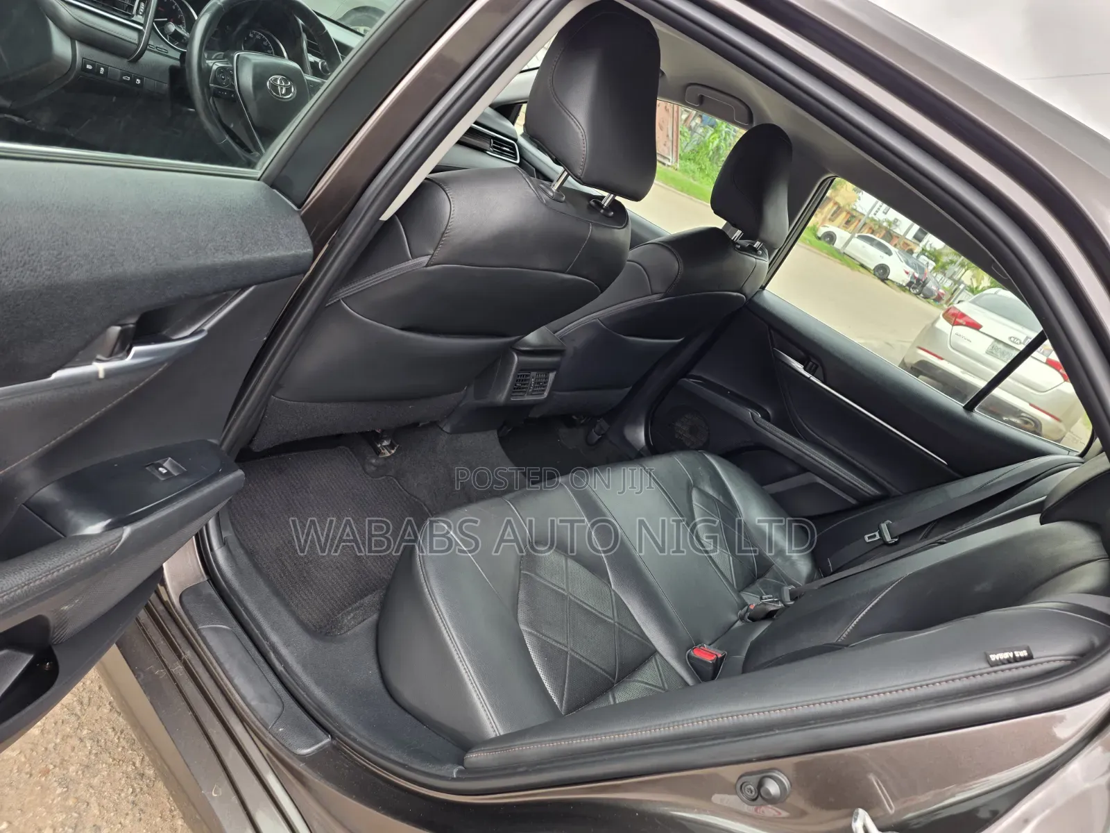 Toyota Camry 2018 Gray