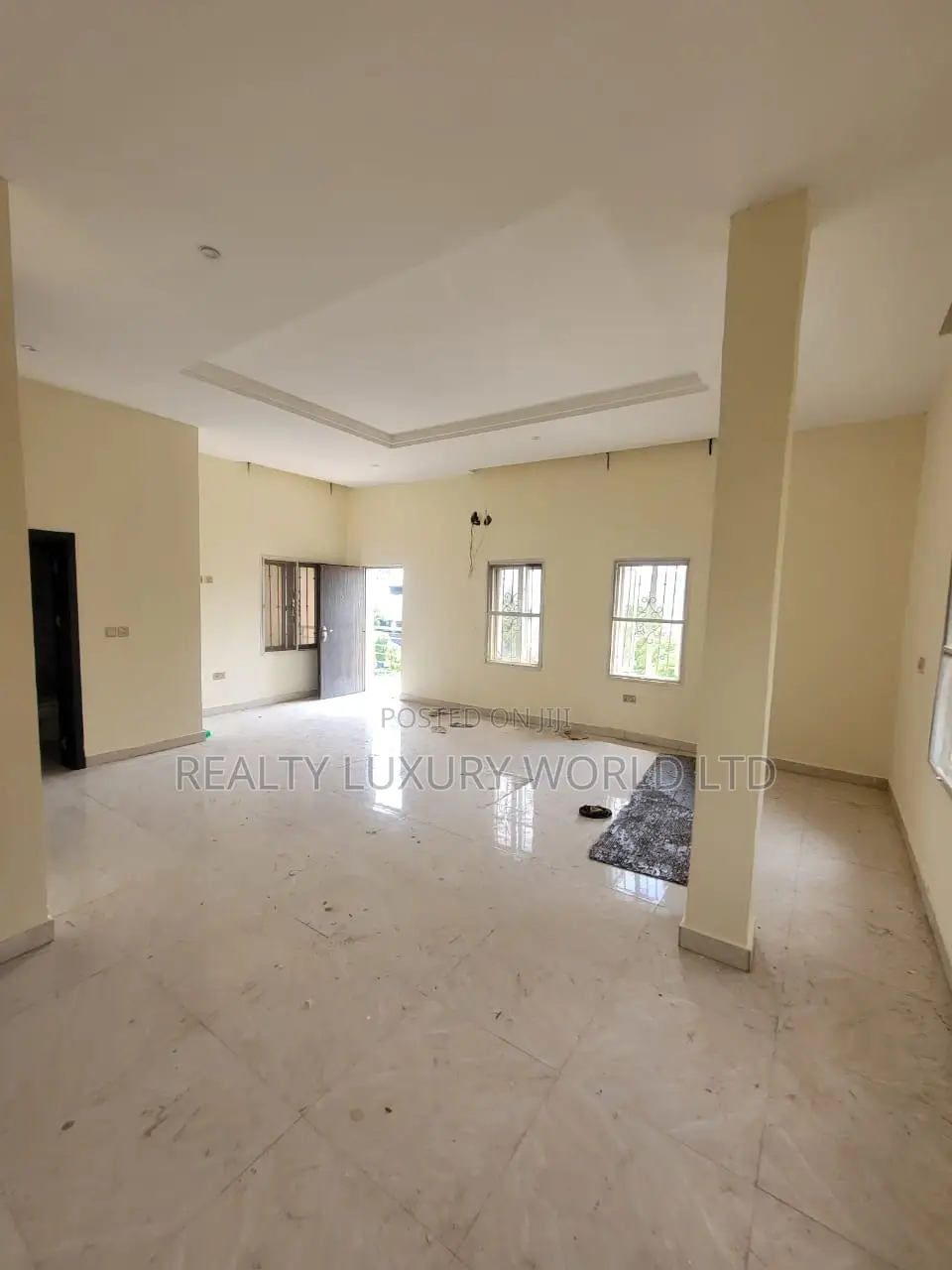 5bdrm Townhouse / Terrace in Maitama for rent