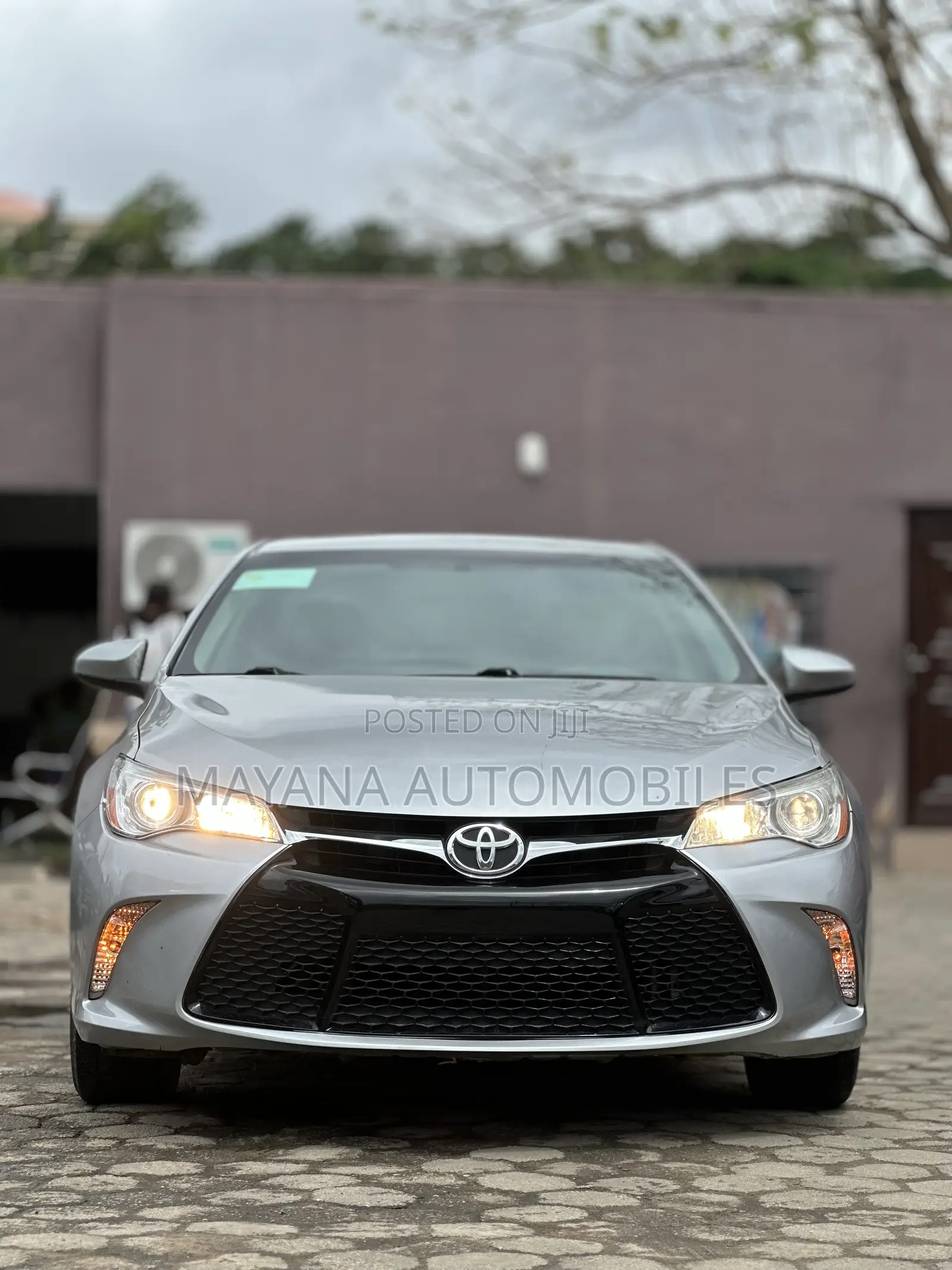 Toyota Camry SE 4dr Sedan (2.5L 4cyl 6A) 2016 Silver