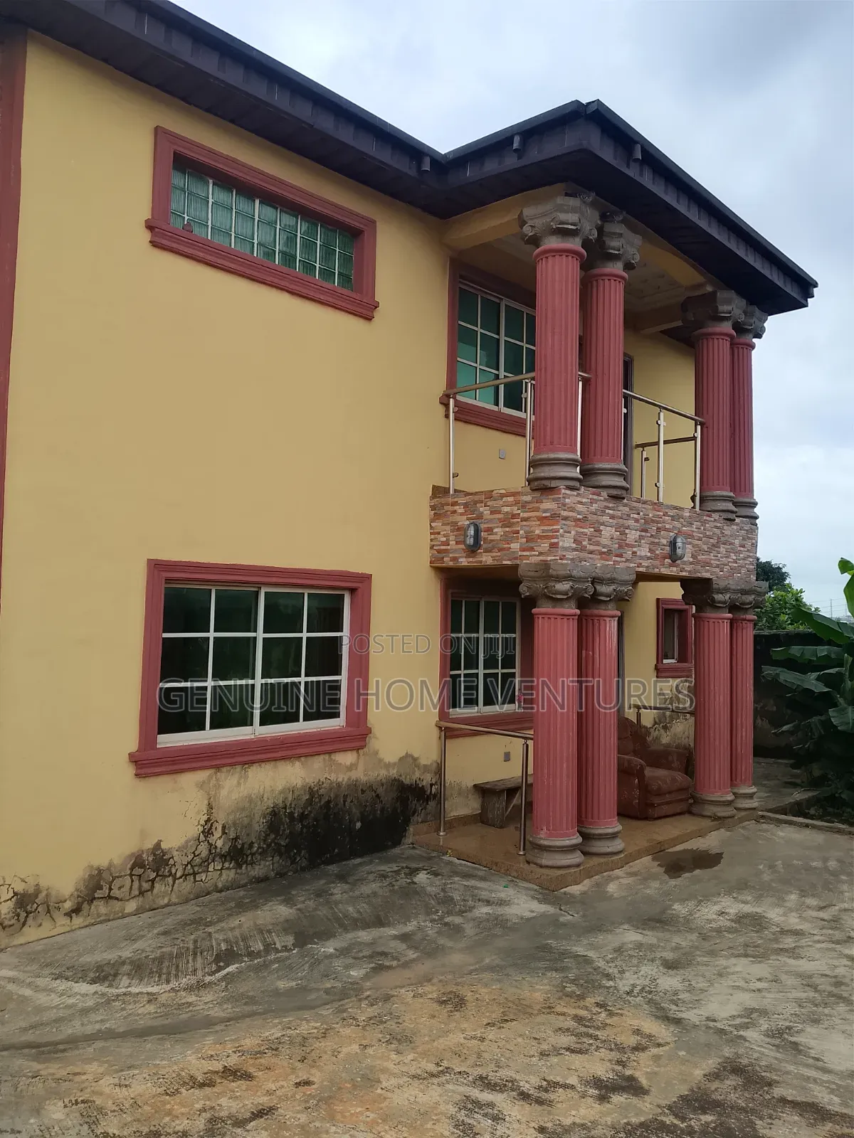 5bdrm Duplex in Jumofak for sale