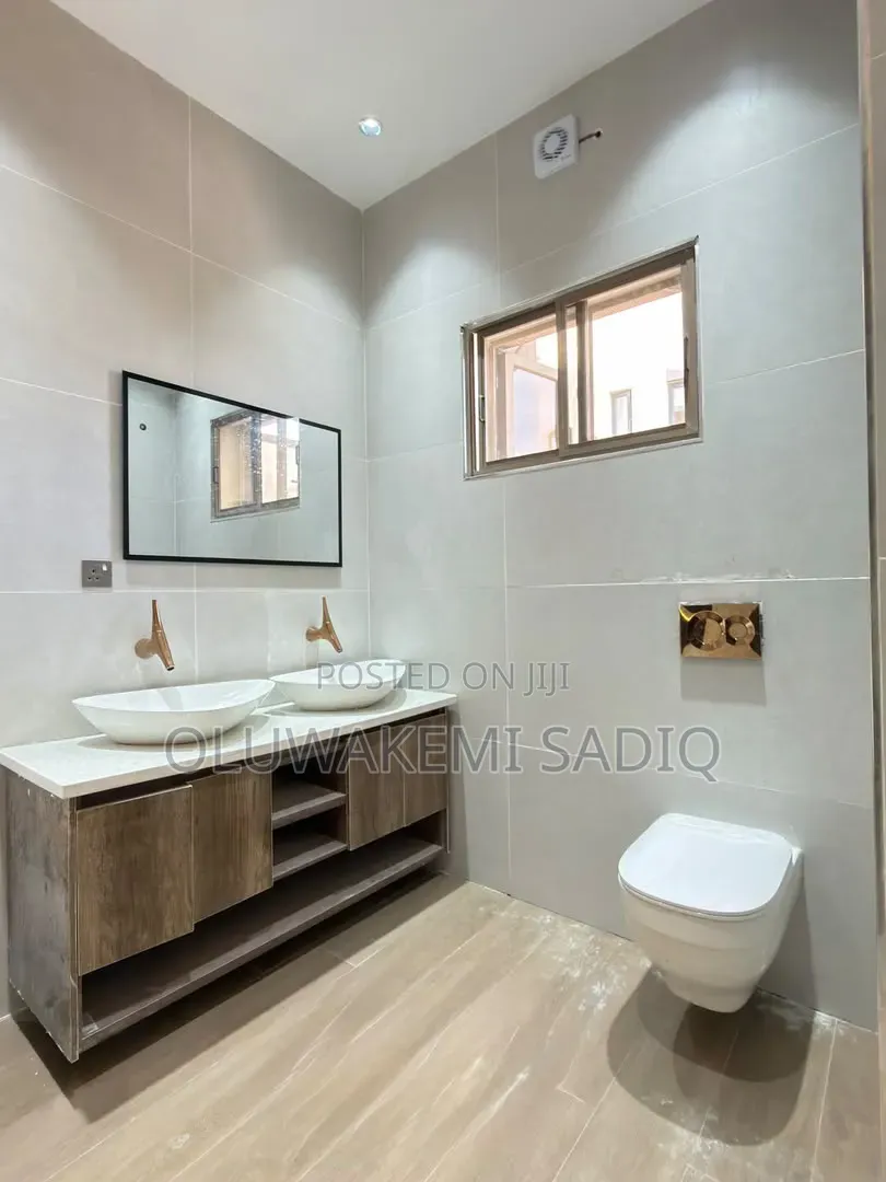 4bdrm Maisonette in Ikoyi, Banana Island for rent