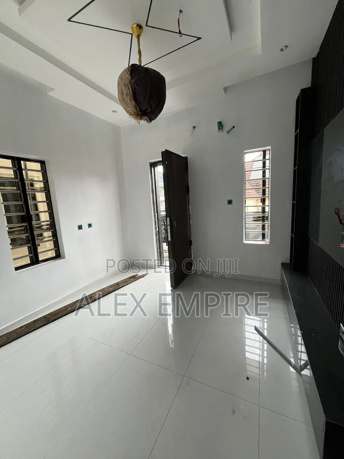 5bdrm Duplex in Ago Palace for sale