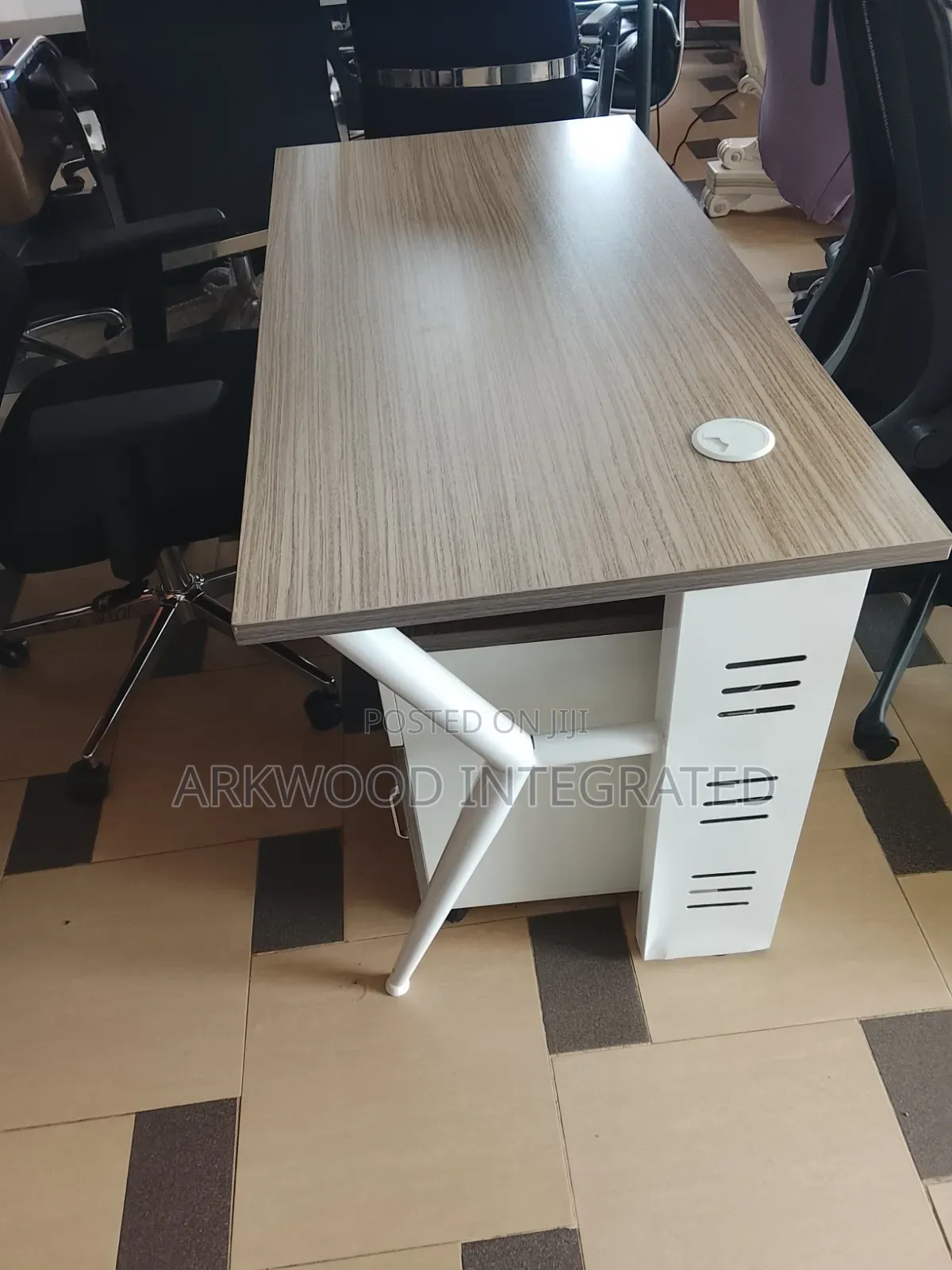 Iron Leg Office Table With Mobile Drawer 1.2mitre