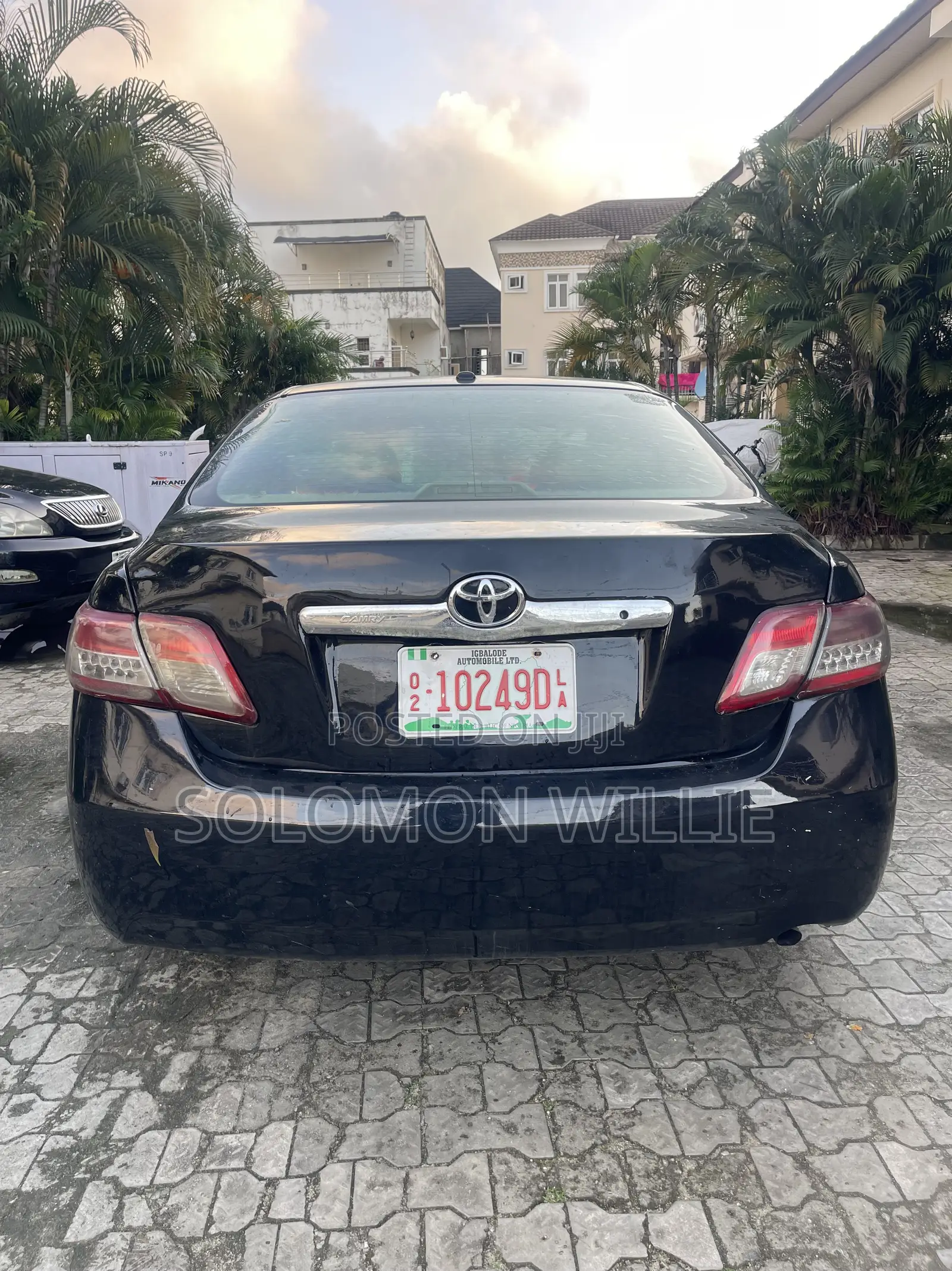 Toyota Camry XLE 4dr Sedan (2.5L 4cyl 6AM) 2010 Black