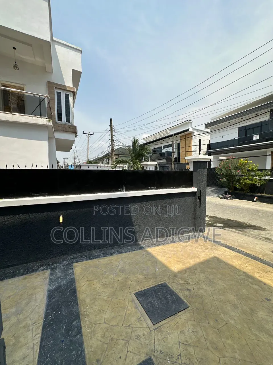 5bdrm Duplex in Osapa London for sale