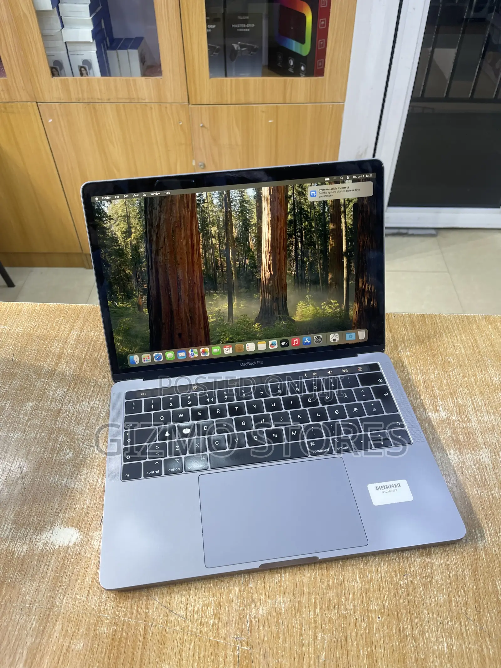 Laptop Apple MacBook Pro 2018 8GB Intel Core i7 SSD 512GB