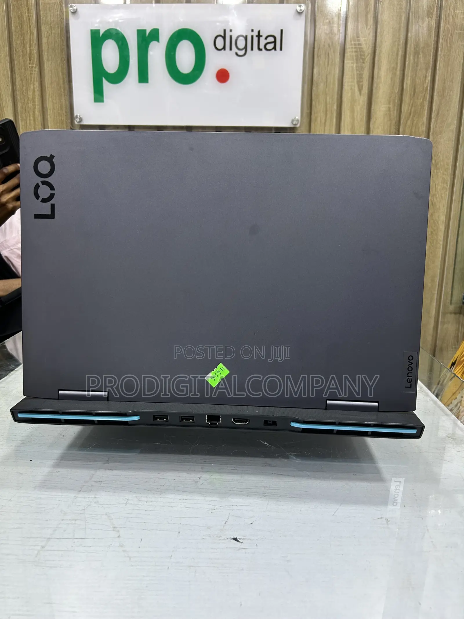 Laptop Lenovo LOQ 15AHP10 32GB AMD Ryzen 7 SSD 1T