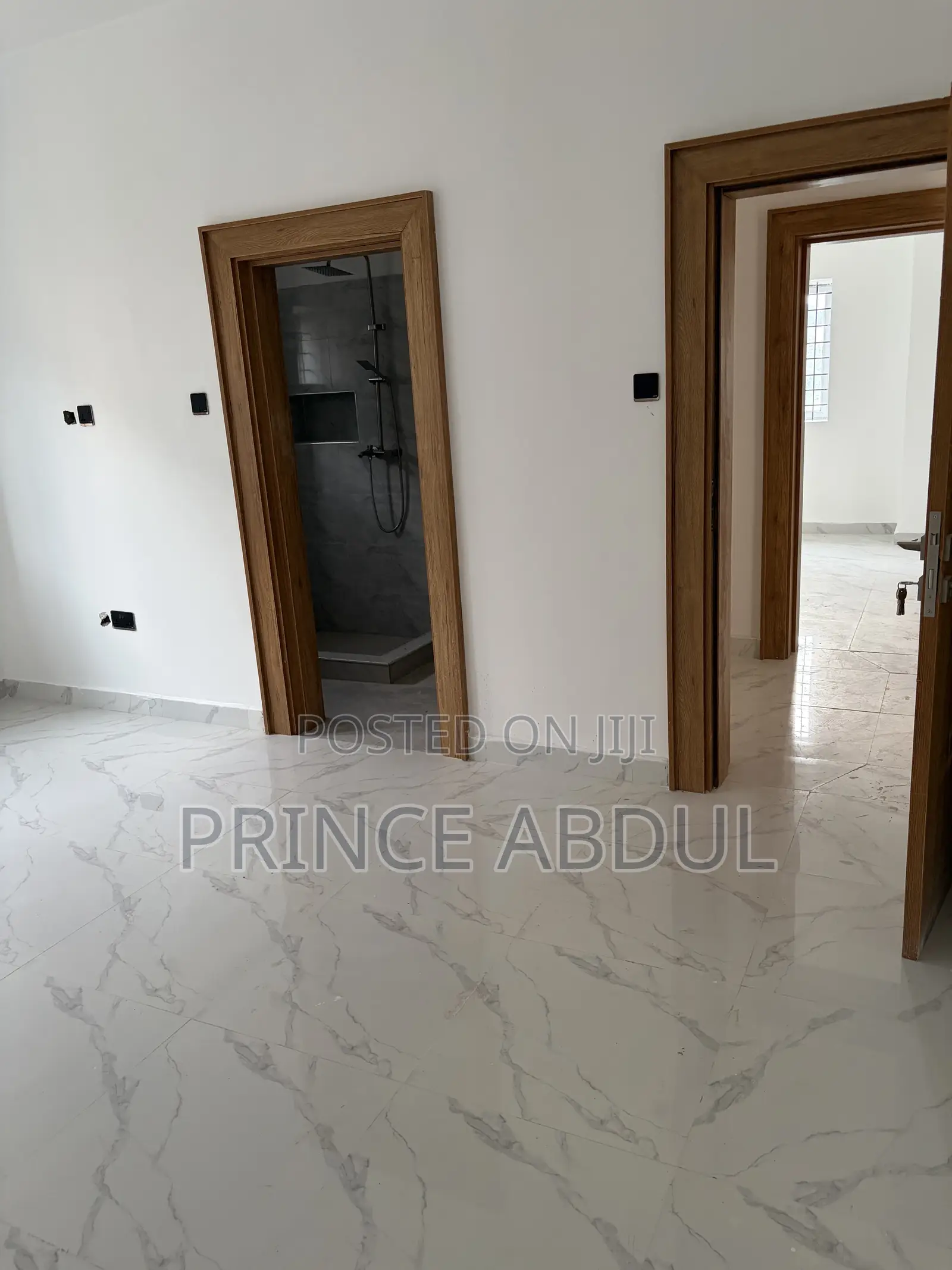 Furnished 3bdrm Block of Flats in Life Camp for sale