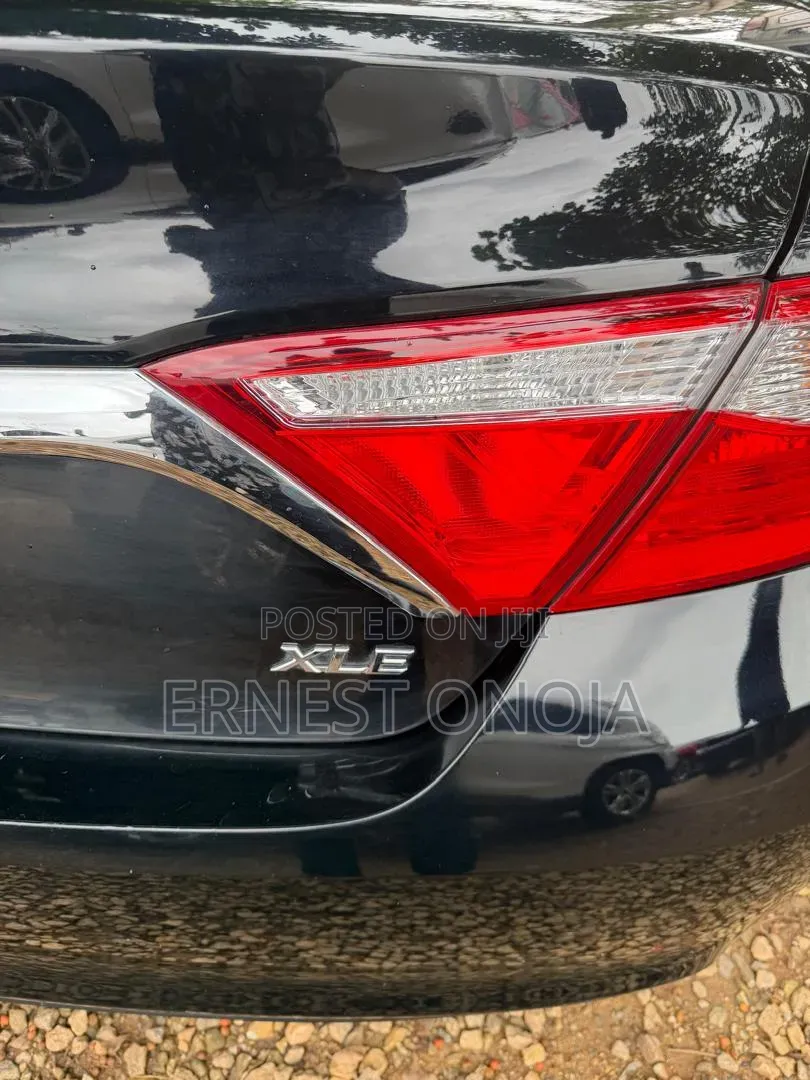 Toyota Camry 2016 Black