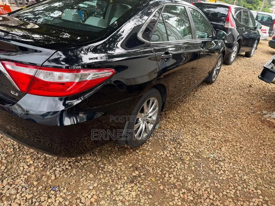 Toyota Camry 2016 Black