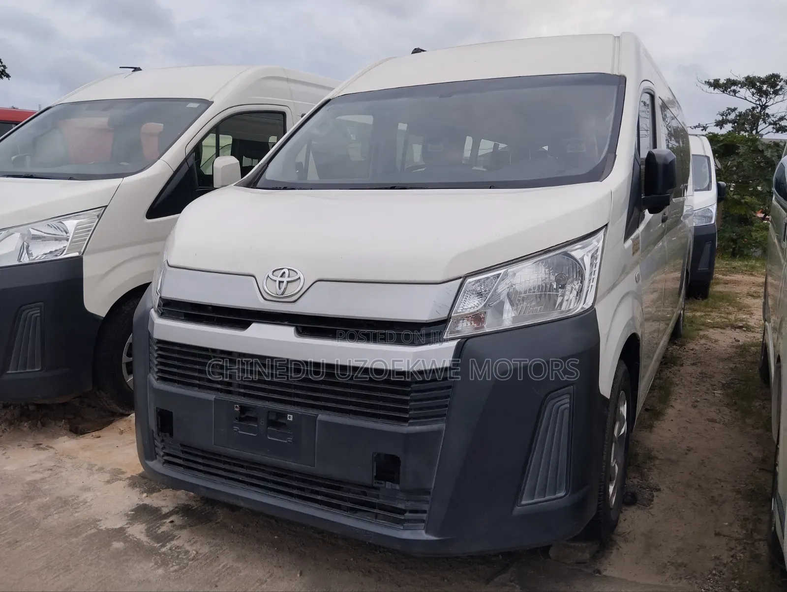 Toyota HiAce 2021 White