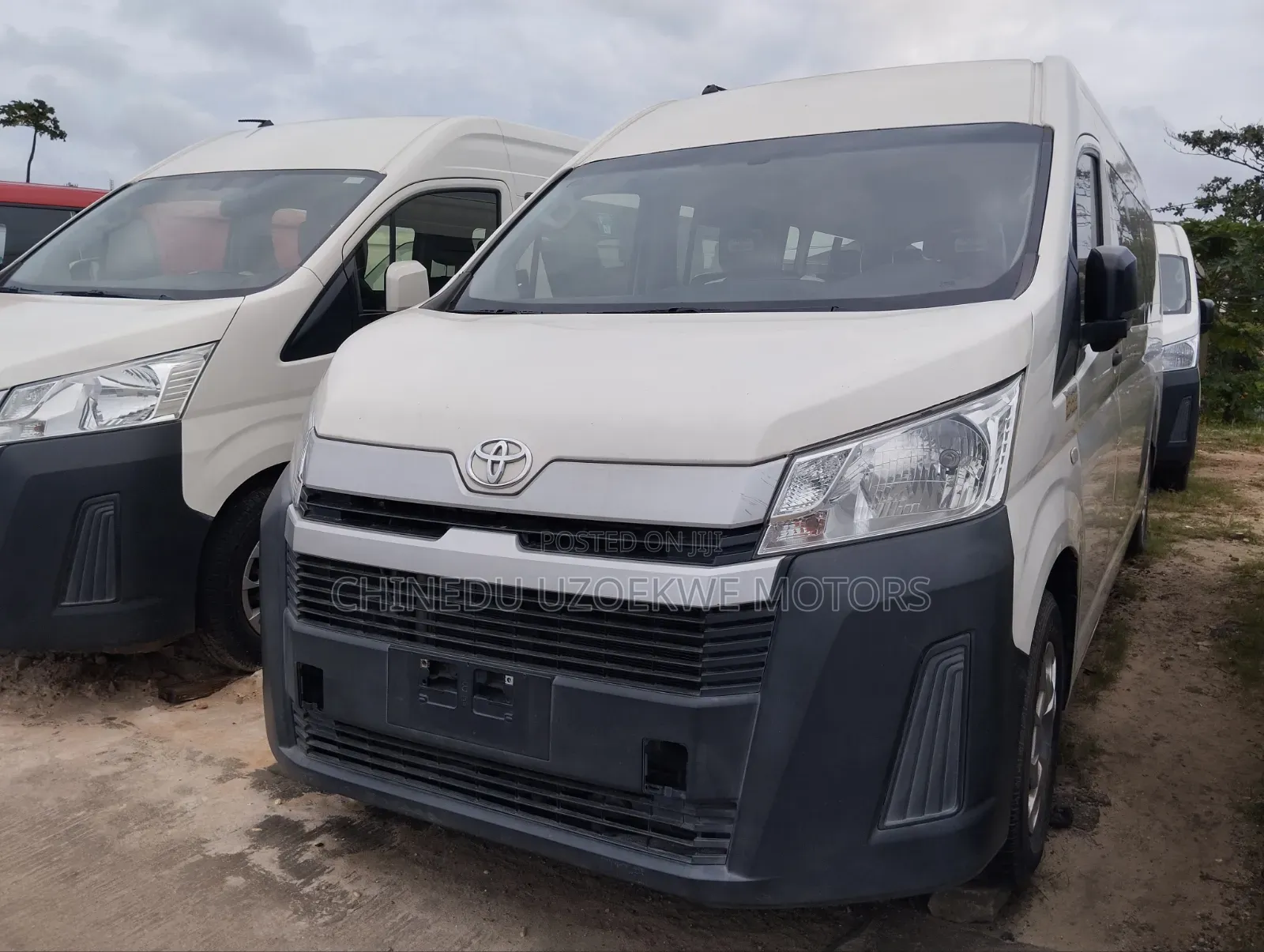 Toyota HiAce 2021 White