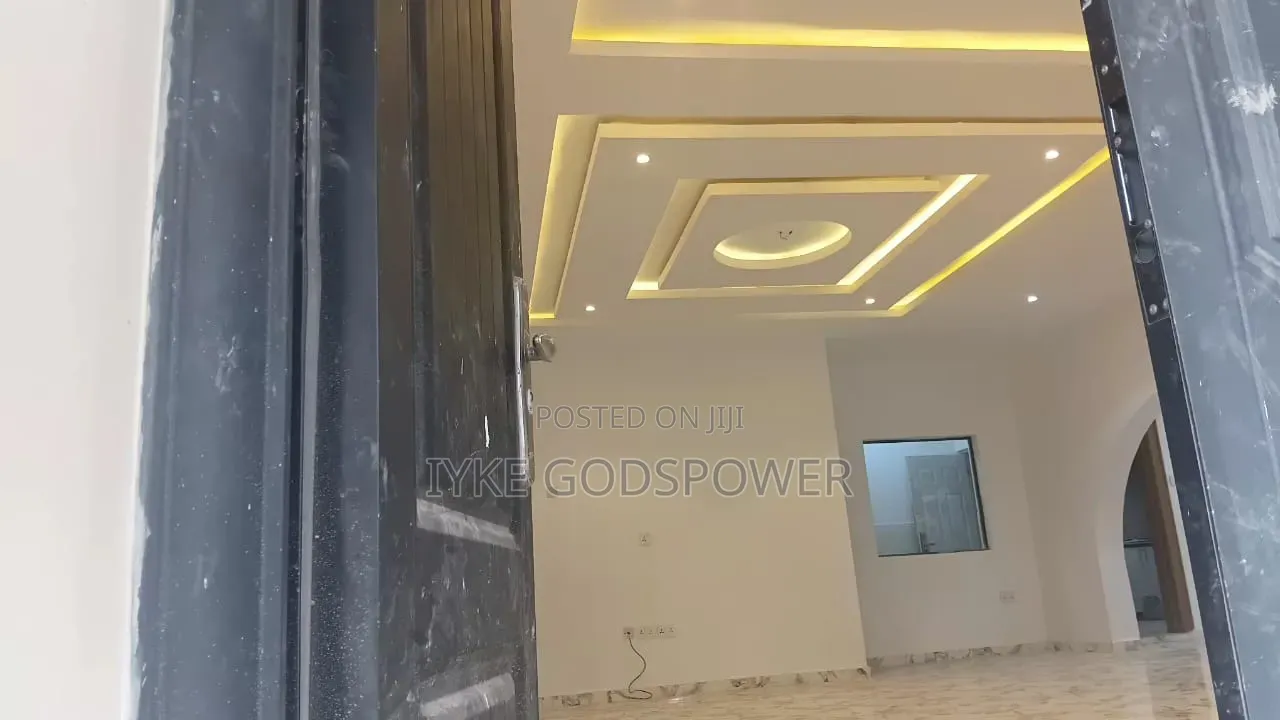 3bdrm Bungalow in Supercell, Zone B for sale