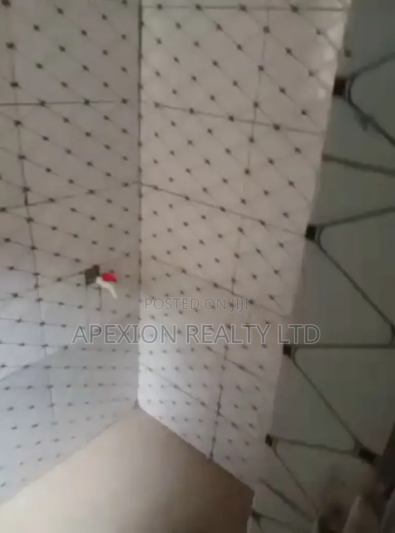 2bdrm Apartment in Church Of God, Rumuigbo for rent