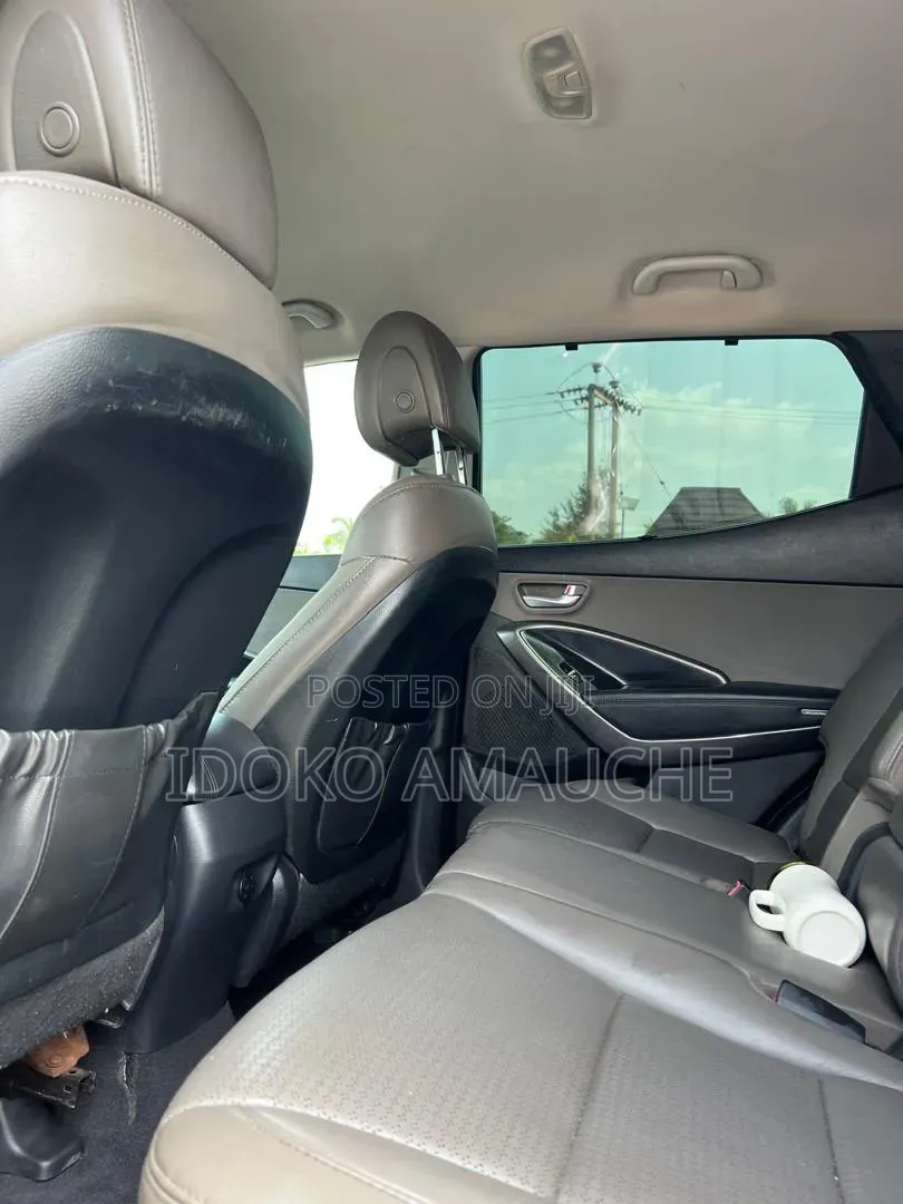 Hyundai Santa Fe 2014 Black