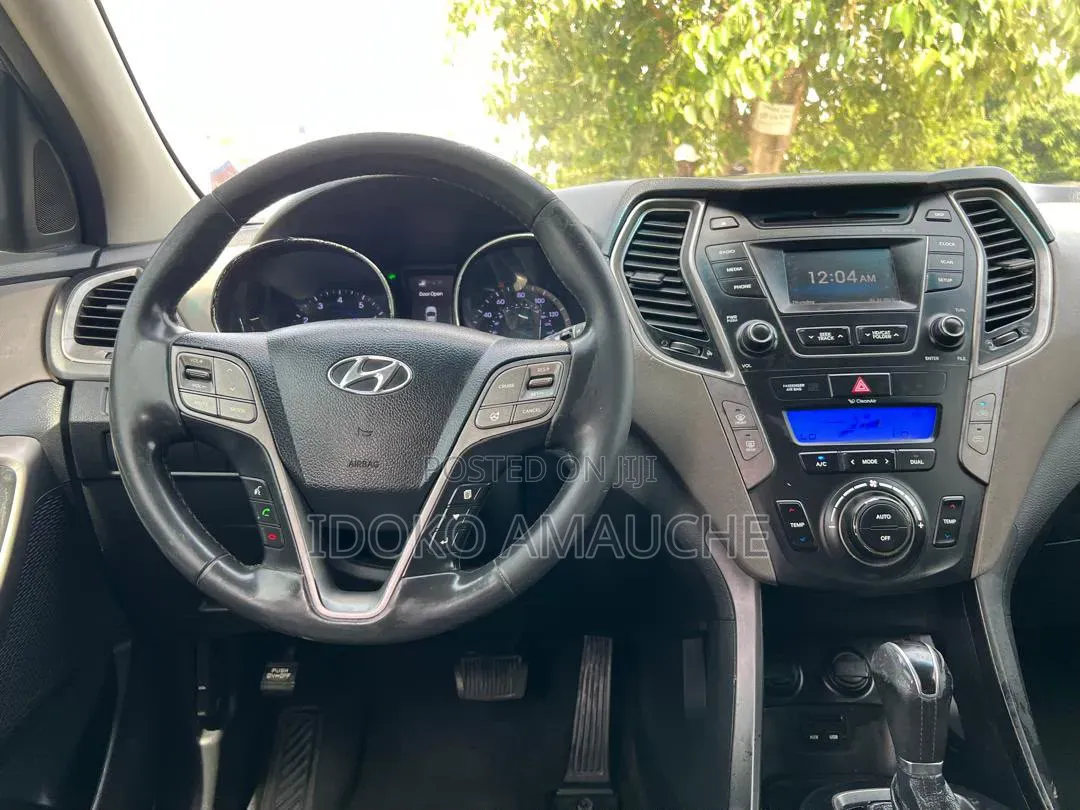 Hyundai Santa Fe 2014 Black