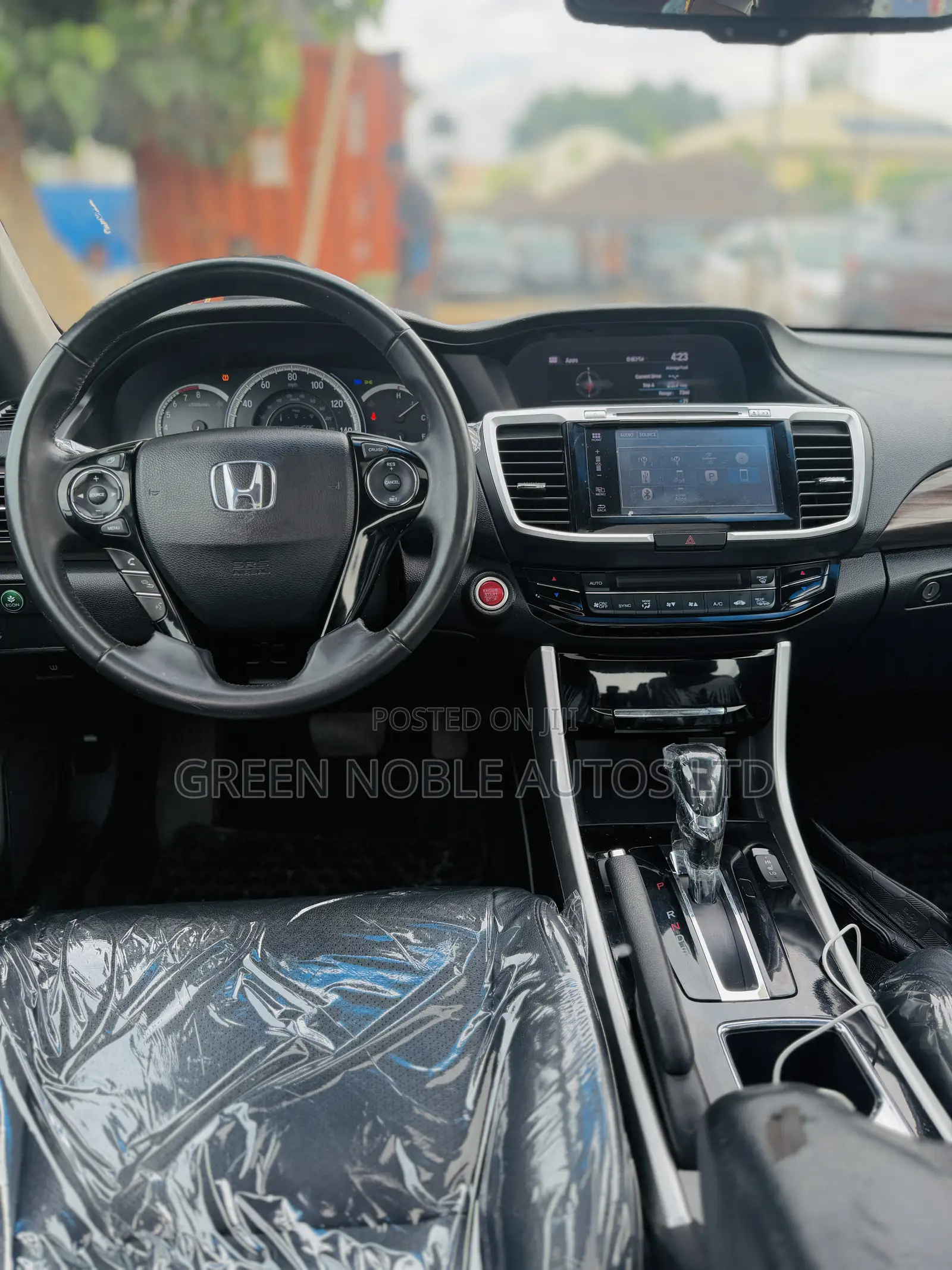 Honda Accord Touring 4dr Sedan FWD (3.5L 6cyl 6A) 2016 Black