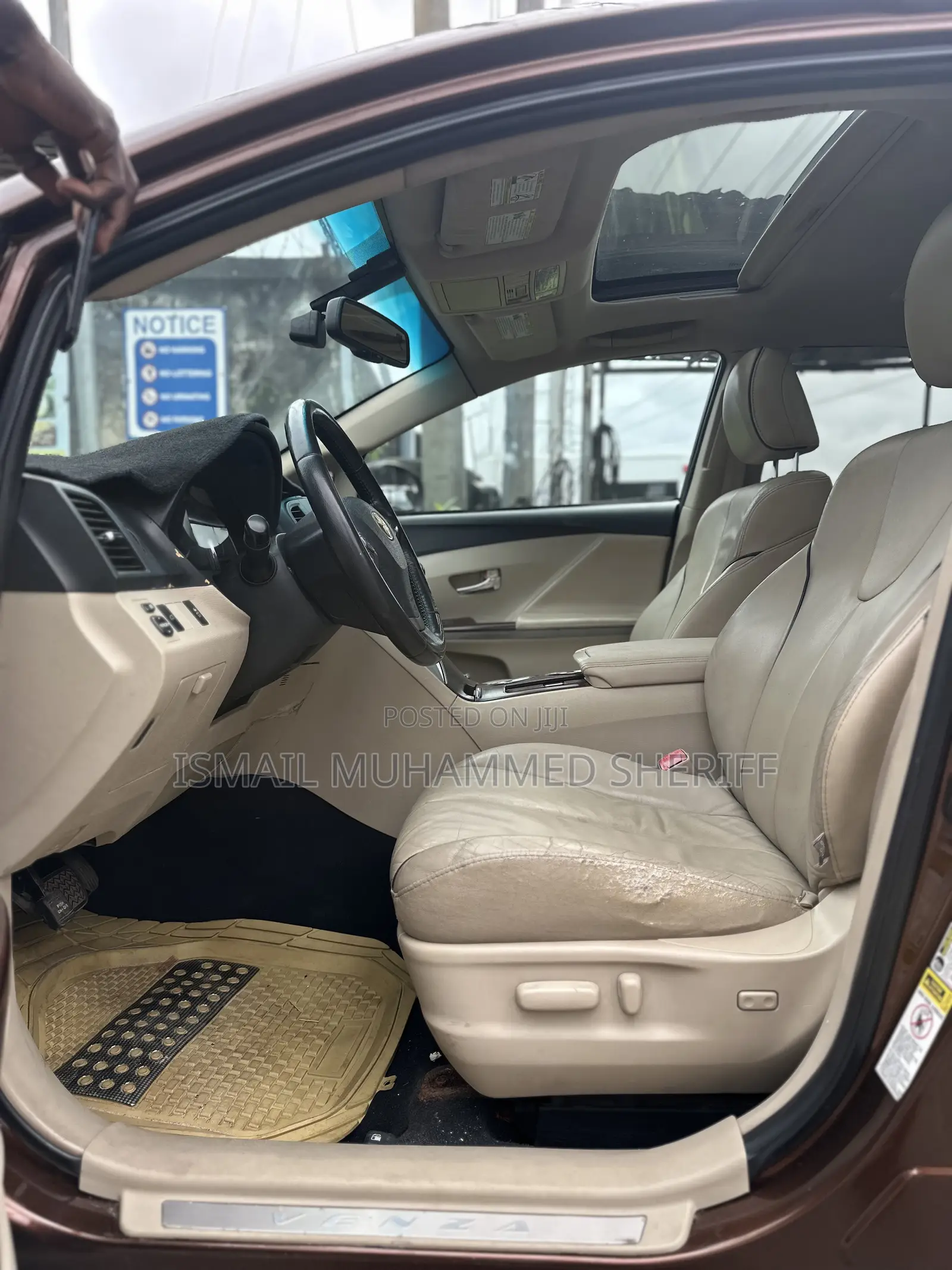Toyota Venza AWD 2010 Brown