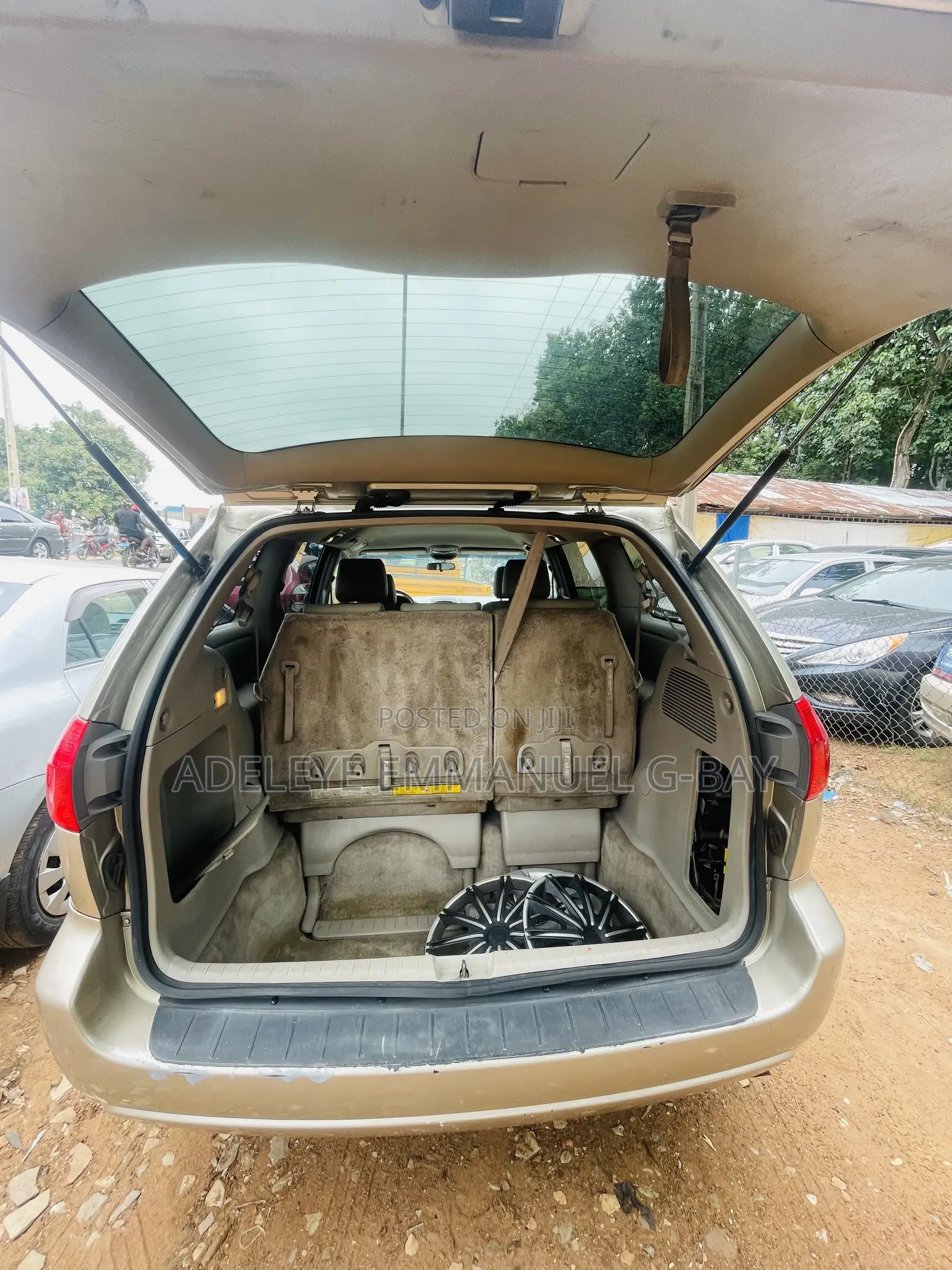 Toyota Sienna LE AWD 2005 Gold
