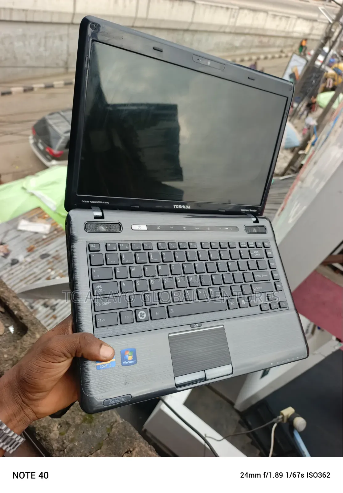 Laptop Toshiba Satellite P745 8GB Intel Core i3 HDD 320GB