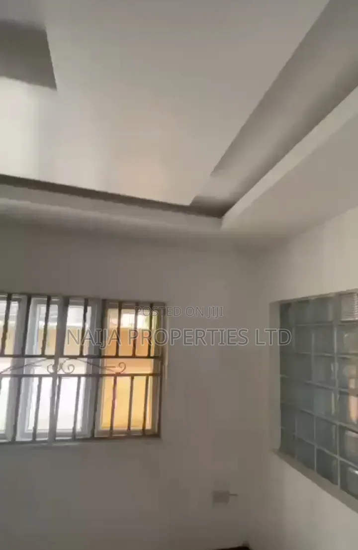 4bdrm Townhouse / Terrace in Platinum Rows Estate, Jakande for rent