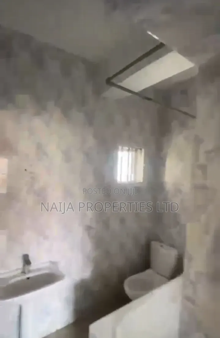 4bdrm Townhouse / Terrace in Platinum Rows Estate, Jakande for rent
