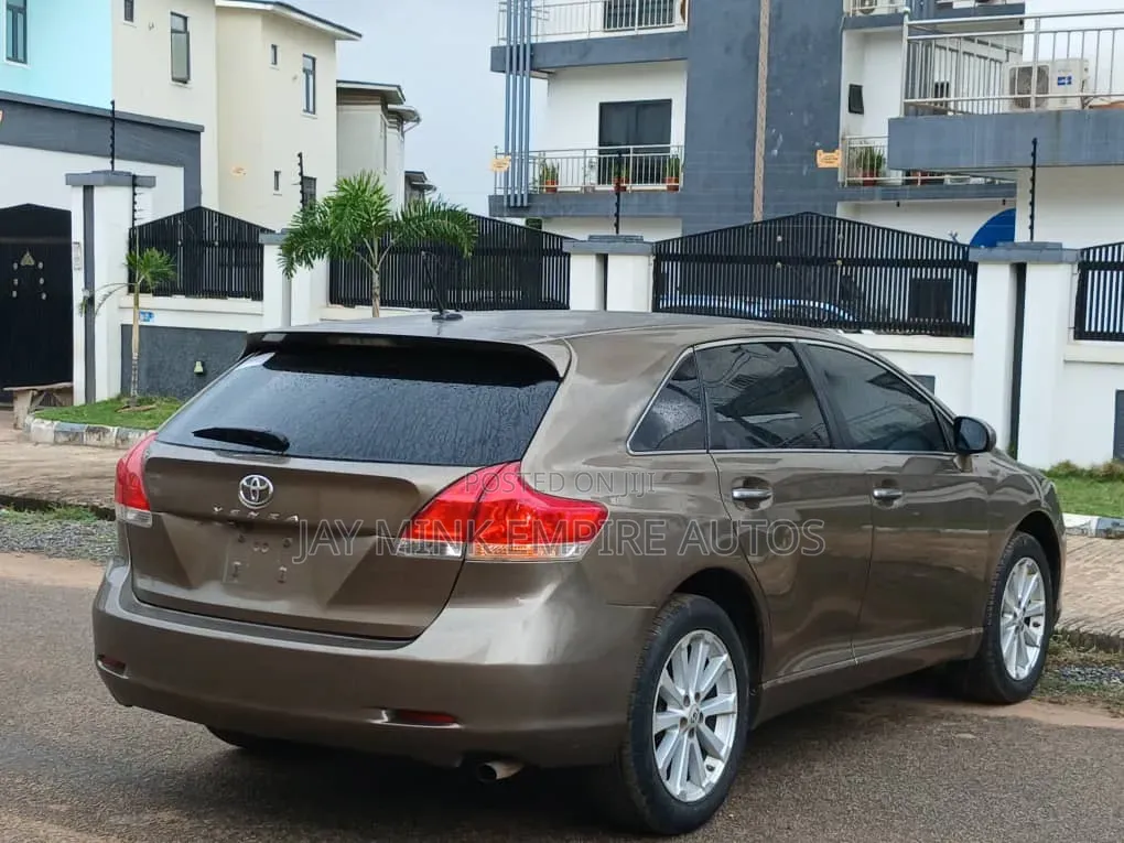 Toyota Venza 2010 Brown