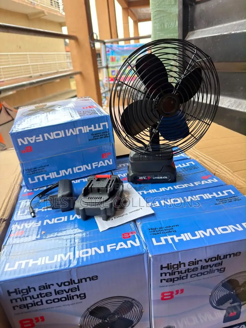 Rotating Fan With 2 Lithium Batteries