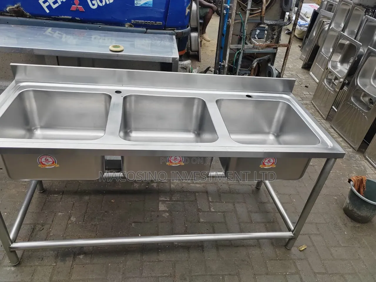 Stainless Steel Three-Sink Unit