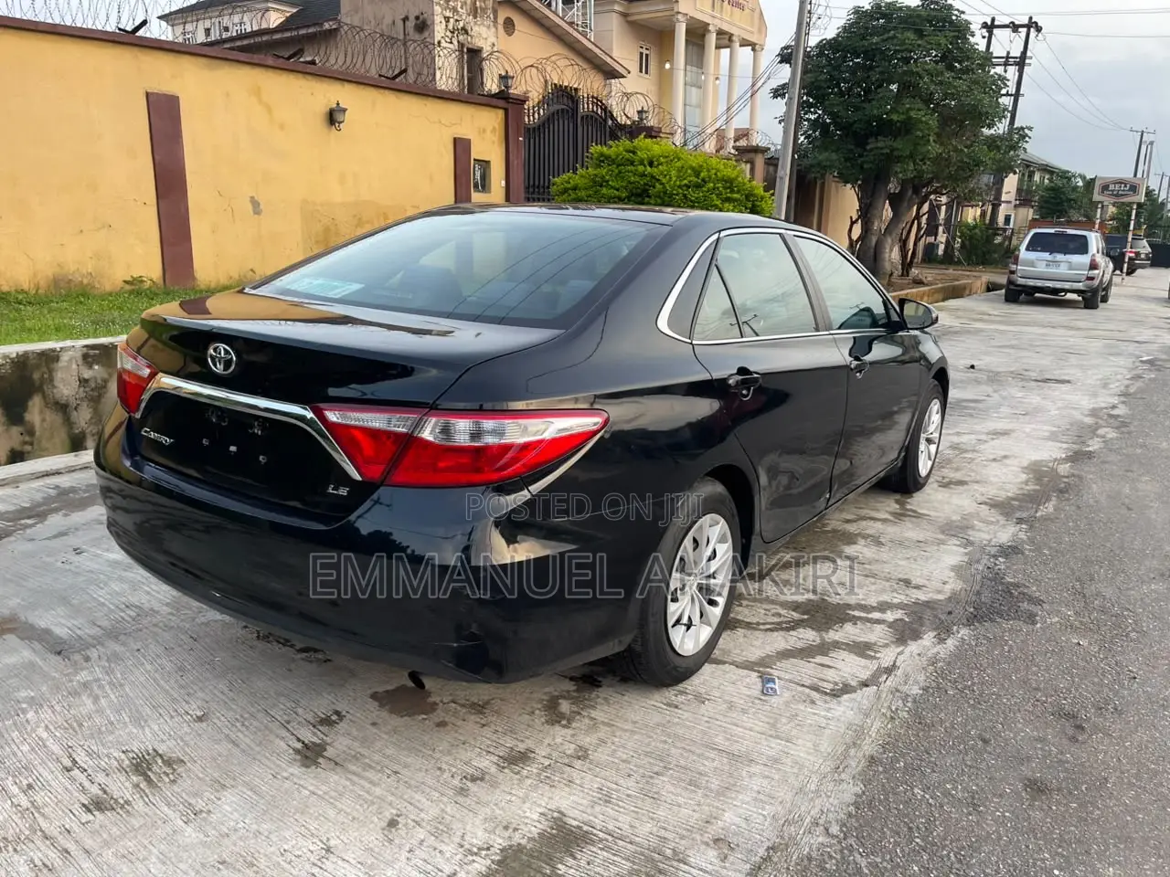 Toyota Camry 2016 Black
