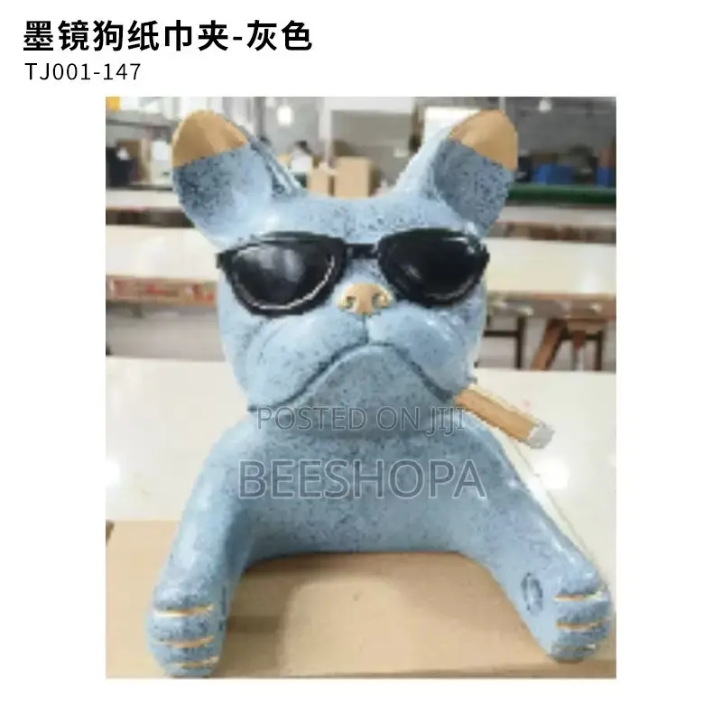 Smokey Cocktail Bulldog Wall Tissue Holder