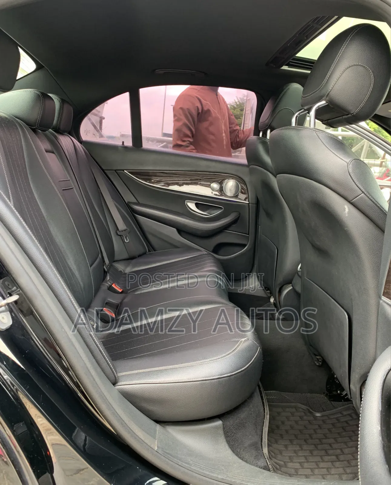 Mercedes-Benz C300 2016 Black