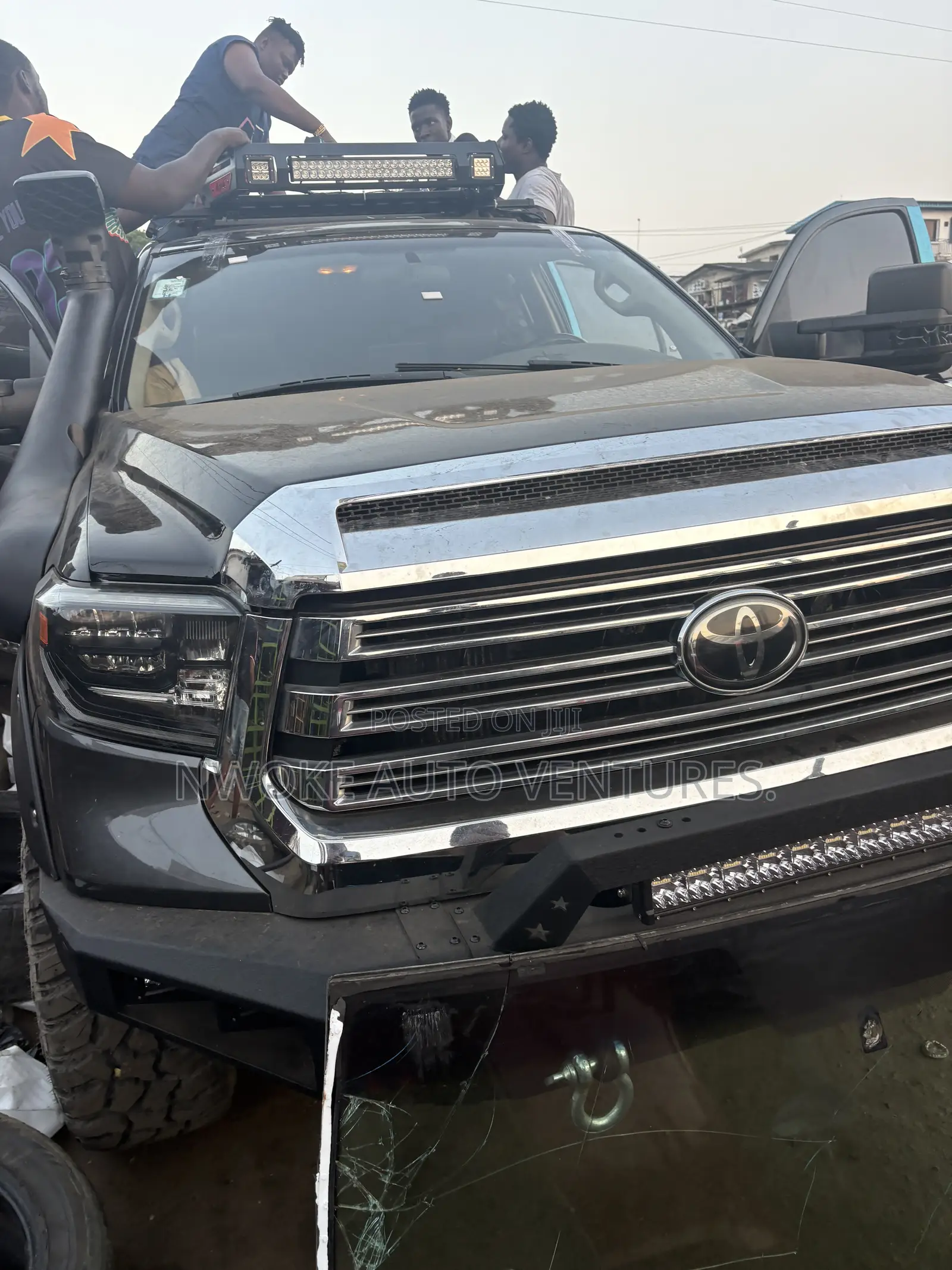 Upgrade Your Toyota Tundra 2007 to 2024 Offload Model