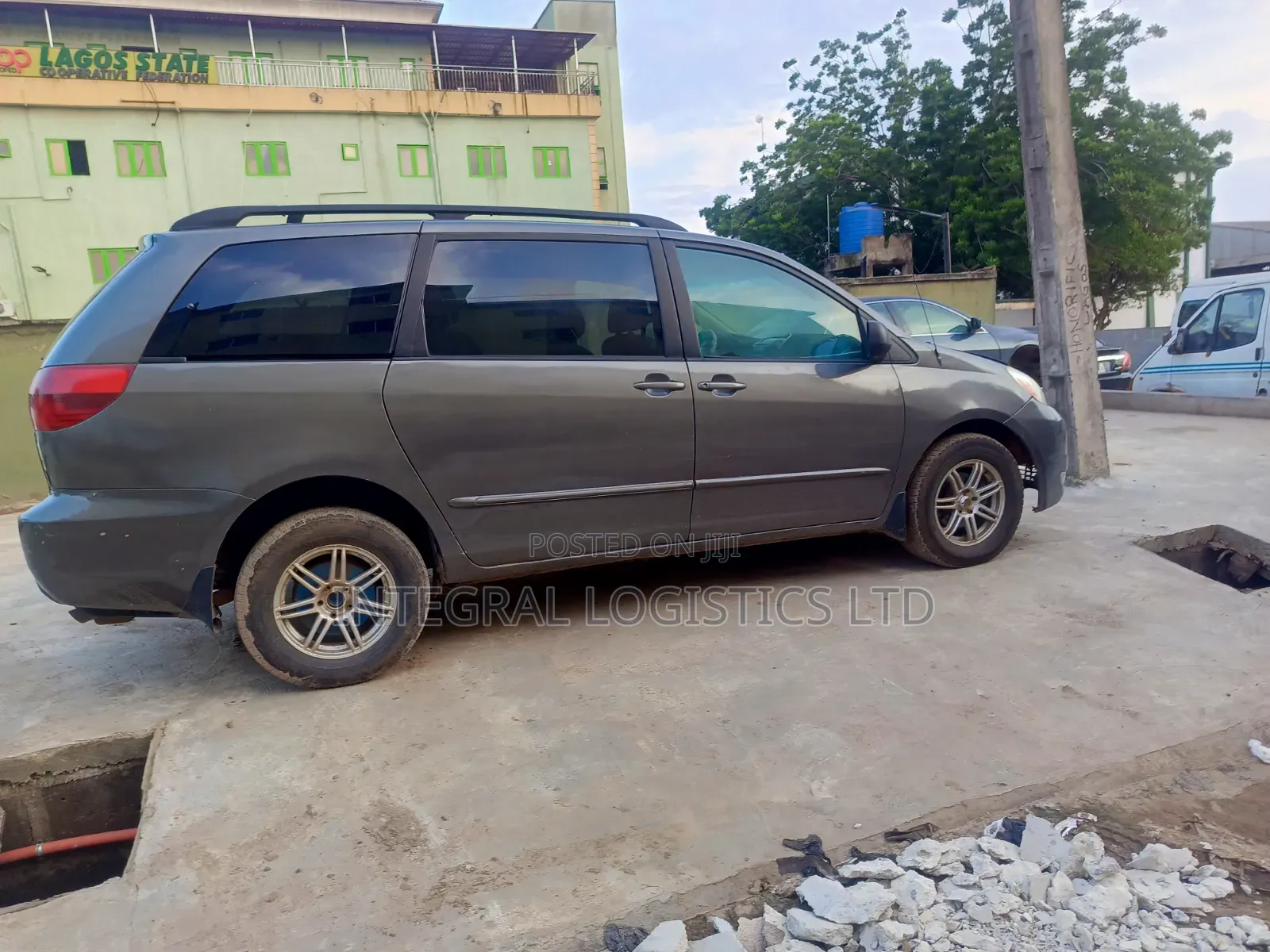 Toyota Sienna 2004 Gray