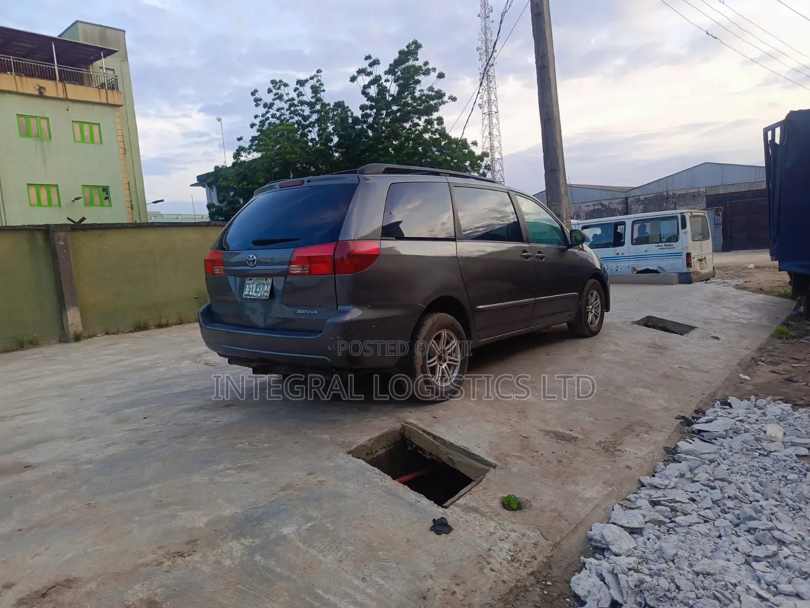 Toyota Sienna 2004 Gray