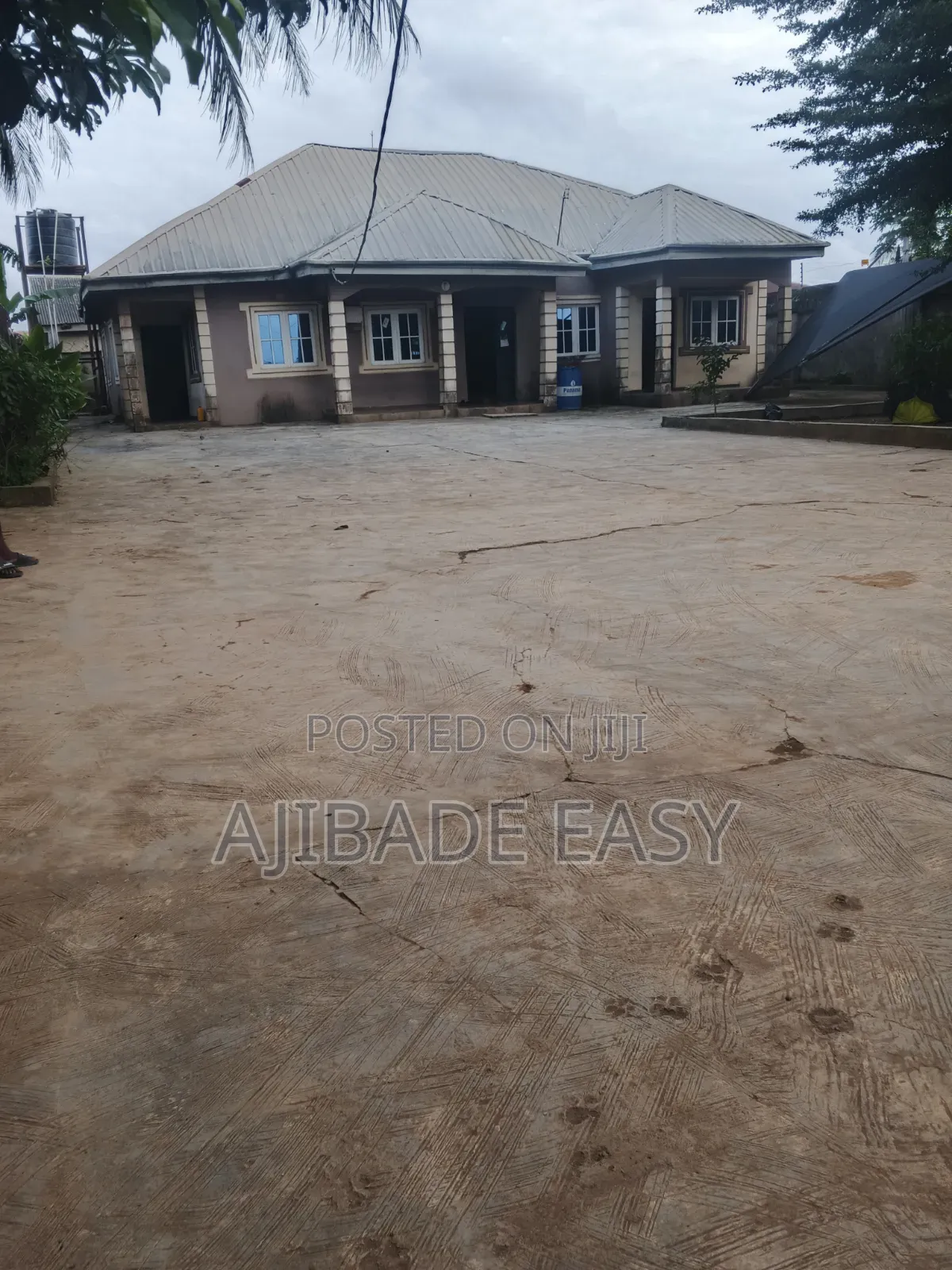4bdrm Bungalow in Ayobo for sale