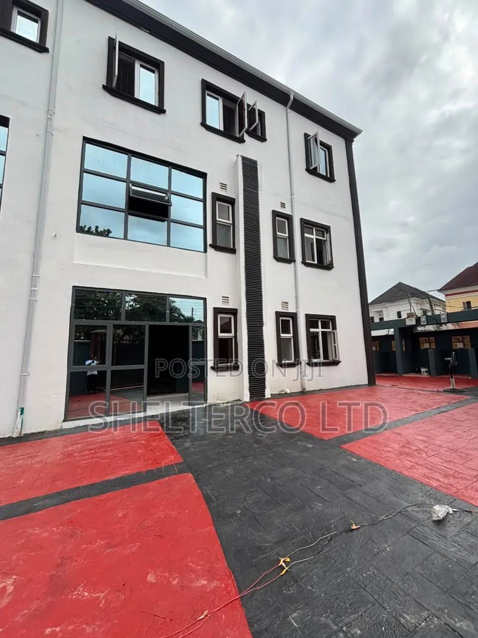 3bdrm Apartment in Estate, Magodo Isheri for rent