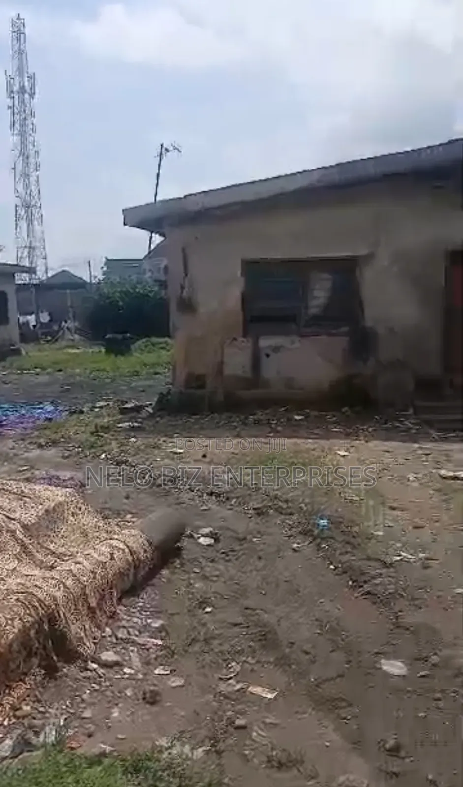2 Plots of Land With Buildings Inside for Sale