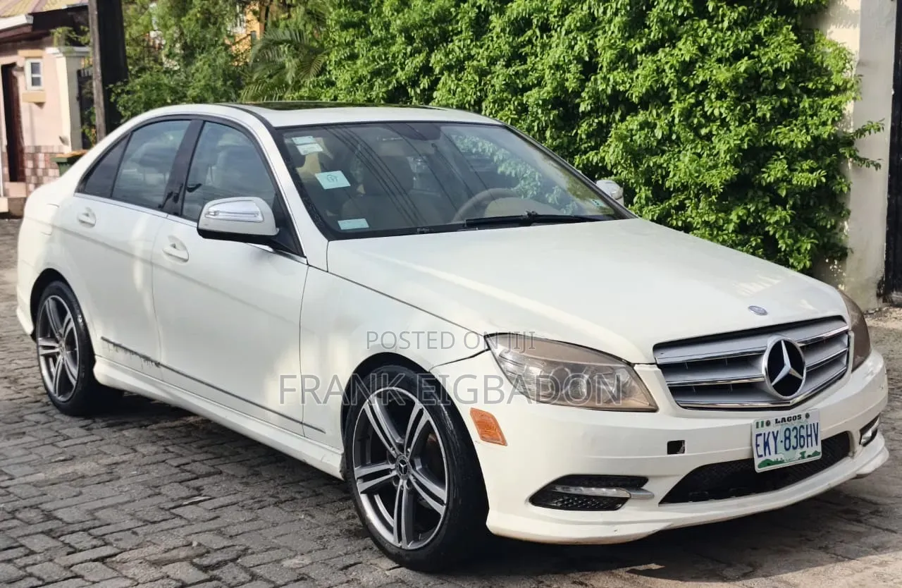 Mercedes-Benz C300 2008 White