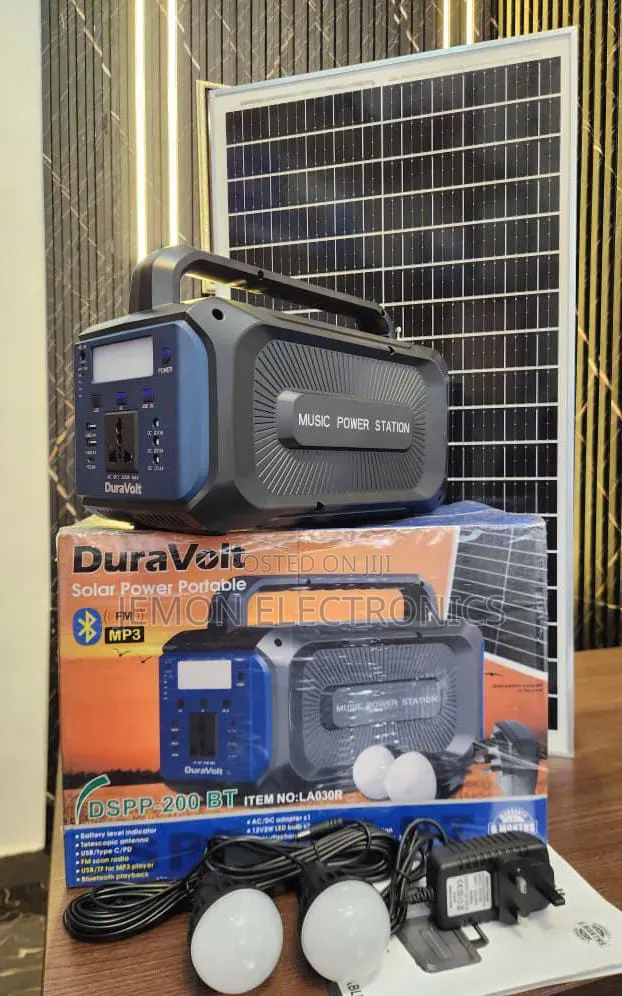 Brand New 200w Solar Generator With 50w Solar Panel